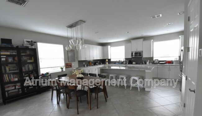 Foto del edificio - 869 Brutus Terrace