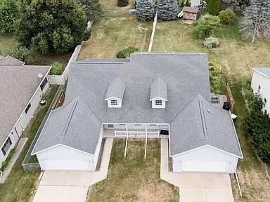 Building Photo - 910 Prospect Ave