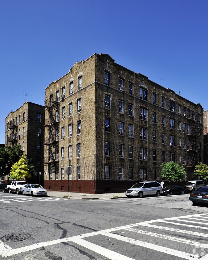 Foto principal - 977-979 Grant Ave
