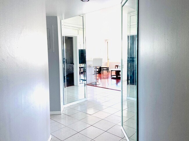 Foto del edificio - 1500 Presidential Way