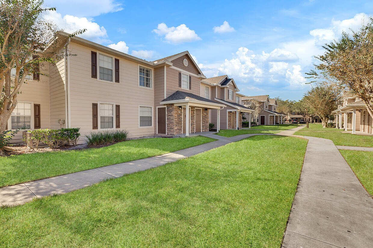 Brittany Bay Apartments - Naples, FL | Apartments.com