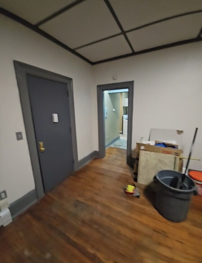 Building Photo - 220 Church St