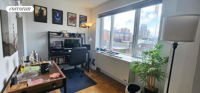 Foto del edificio - 225 Eighth Avenue 8C