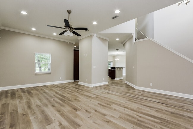 Building Photo - 109 Overoaks Pl