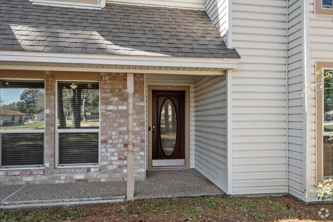 Building Photo - 16835 W Maglitto Cir