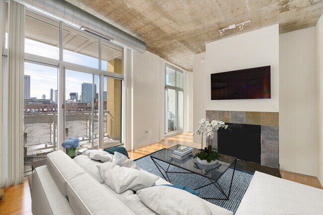 Building Photo - 700 N Larrabee St
