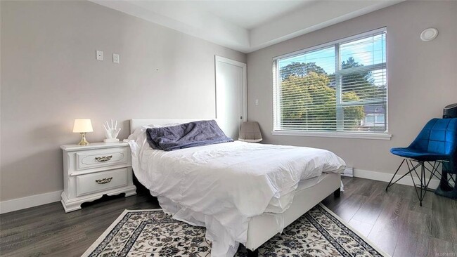 primary bedroom - 1018 Inverness Rd