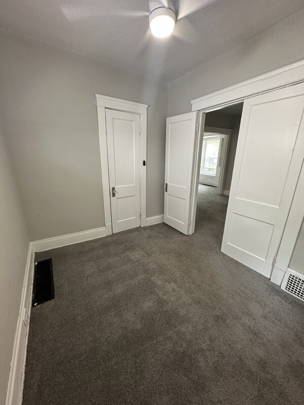 Foto del edificio - 3525 E 133rd St