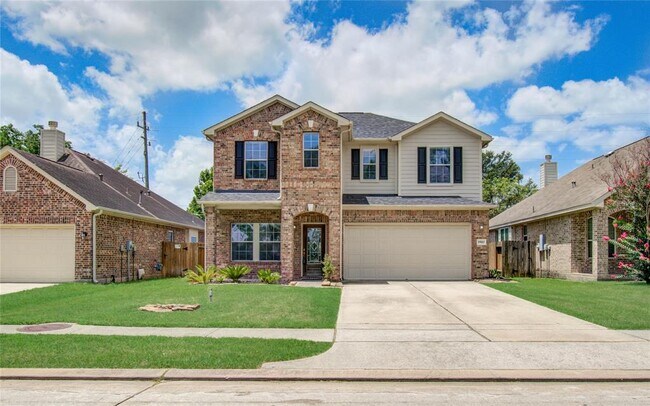Building Photo - 17607 Memorial Falls Dr