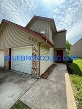 Building Photo - 522 NE Churchill St