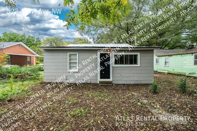 Foto del edificio - 523 12th Ave NW
