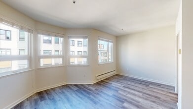 Interior Photo - 2000 Post