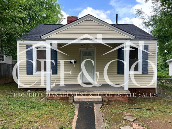 Foto principal - Charming 2-Bedroom, 1-Bathroom Home Availa...