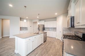 Building Photo - 744 Shepperton Wy