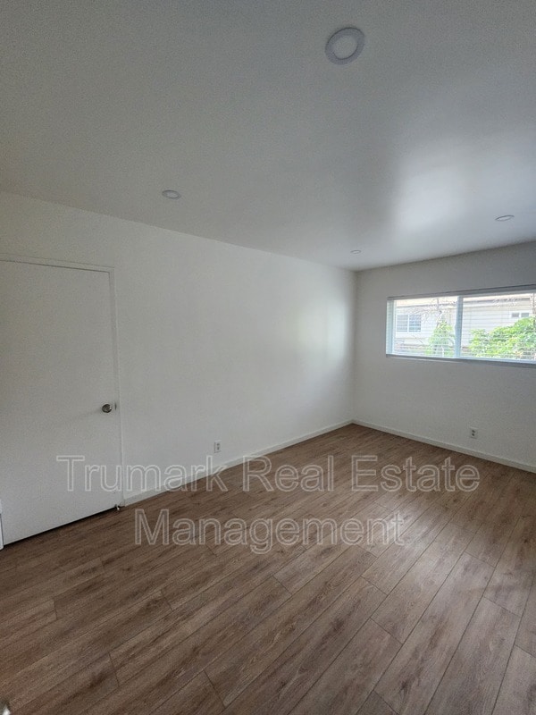 Foto del edificio - 505 Irving Ave