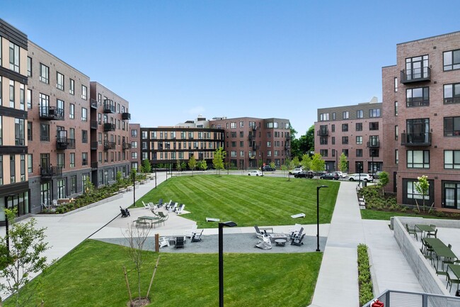 Building Photo - Ashlar Park