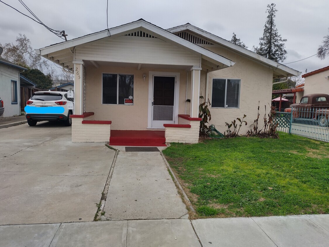 Primary Photo - 265 S 21st St