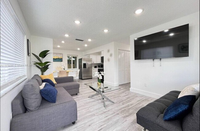 Foto del edificio - 11106 SW 4th St