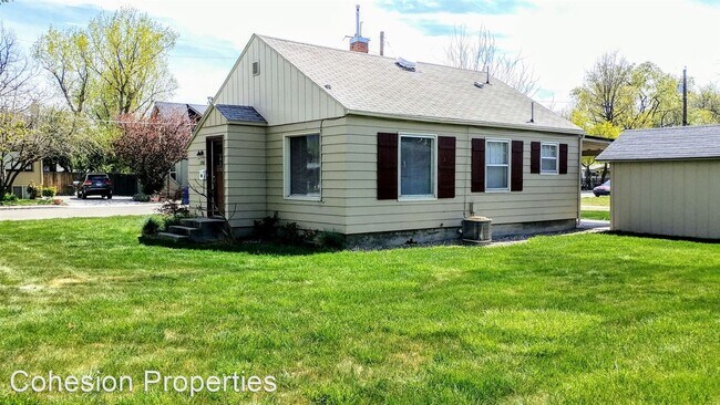 Building Photo - 2 br, 1 bath House - 2901 W Stewart Ave