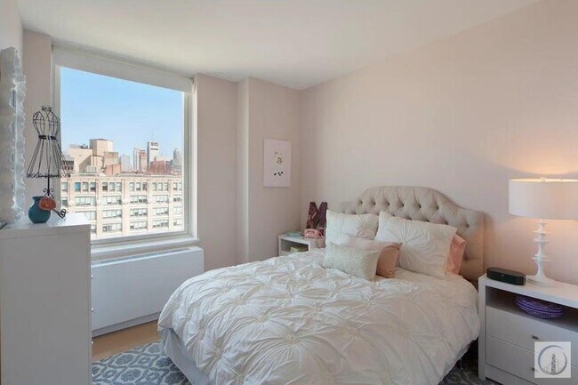 Foto del edificio - 2 bedroom in New York NY 10036