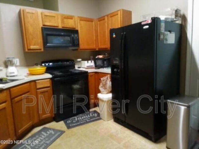 Foto del edificio - 3025 Thorn Glen Ct