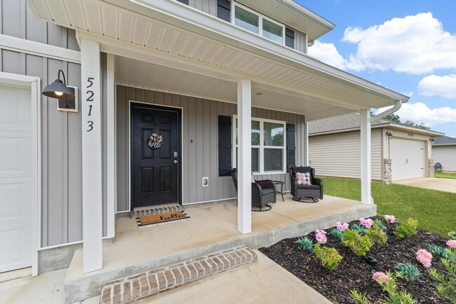 Building Photo - 5213 Peach Dr