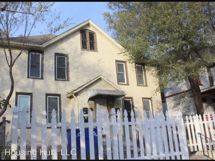 Primary Photo - 539 Minnehaha Ave E