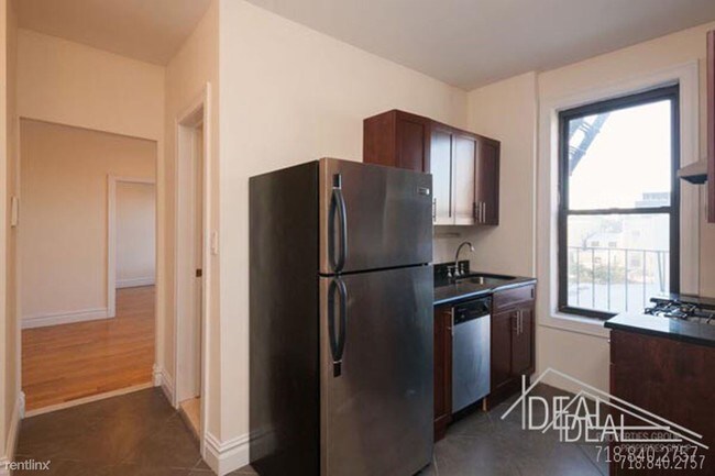 Foto del edificio - 296 14th St