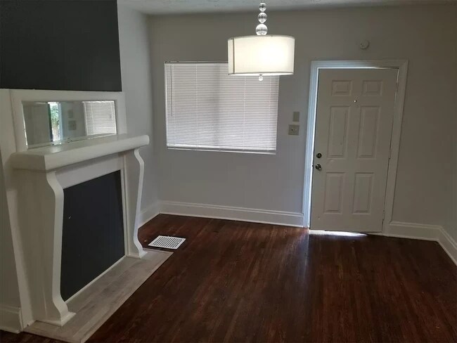 Sala de estar - 1315 N 6th St