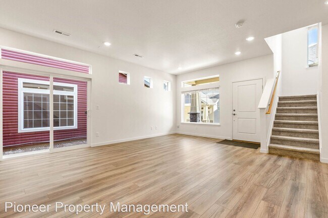 Building Photo - 3 br, 2.5 bath House - 17977 E 103rd Ave
