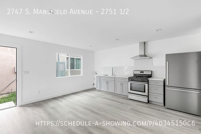Building Photo - 2747 S Mansfield Ave