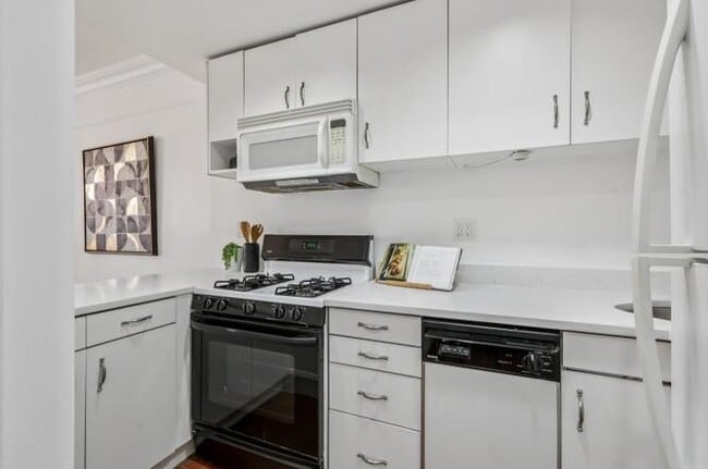 Foto del edificio - 299 8th St