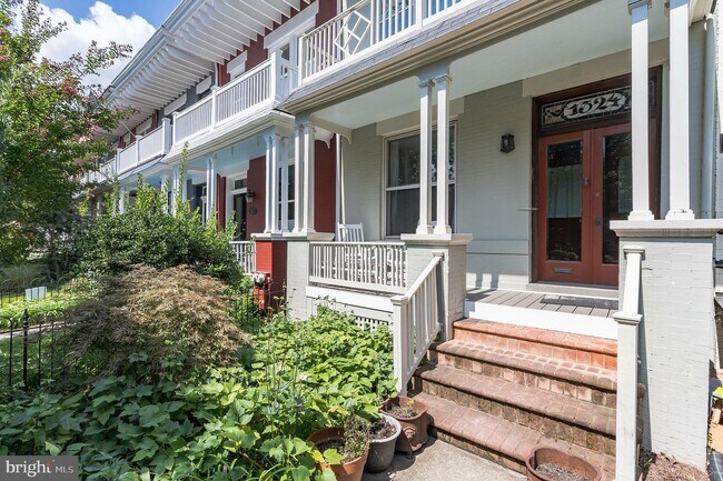 Building Photo - 1324 Massachusetts Ave SE