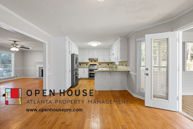 Building Photo - 5995 Dolvin Ln, Buford