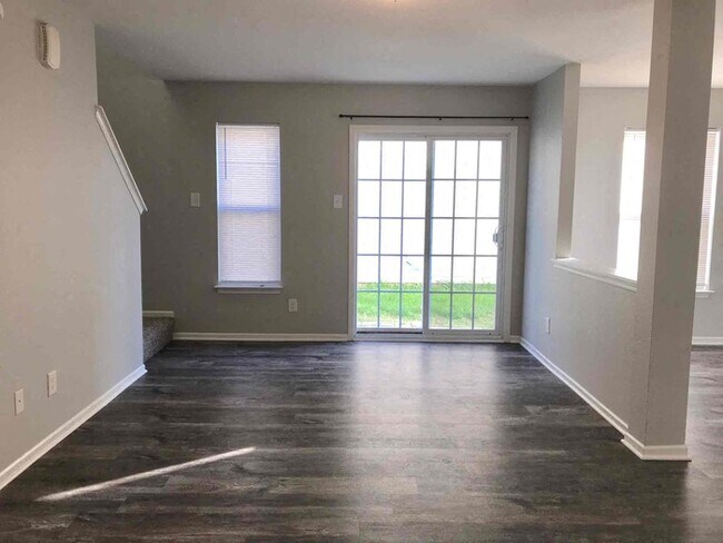 Building Photo - 15400 Gallow Ln