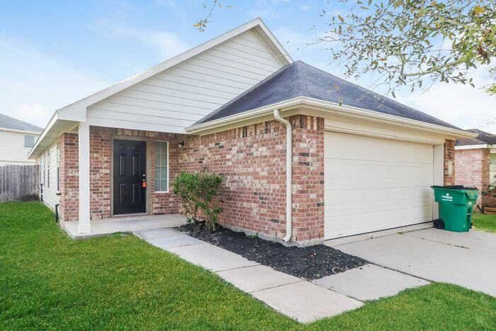 Building Photo - 5413 Rio Ramos St