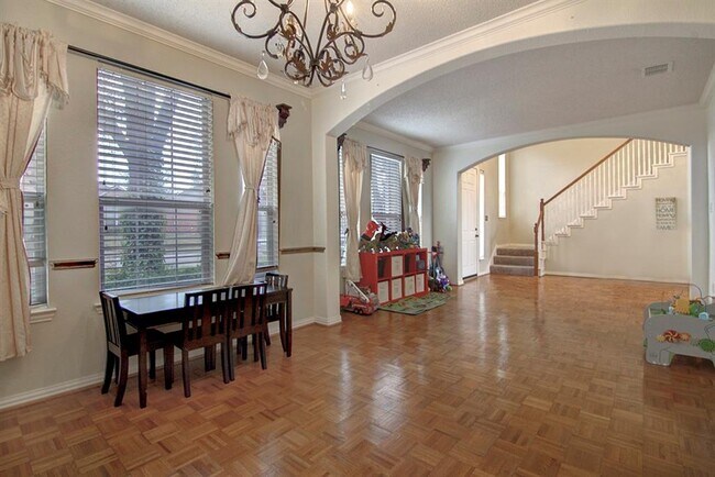 Building Photo - 3105 Spring Grove Dr