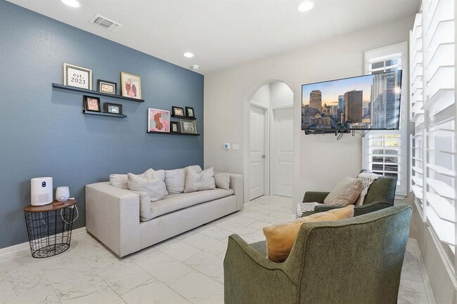 Foto del edificio - 5720 Baythorne Dr