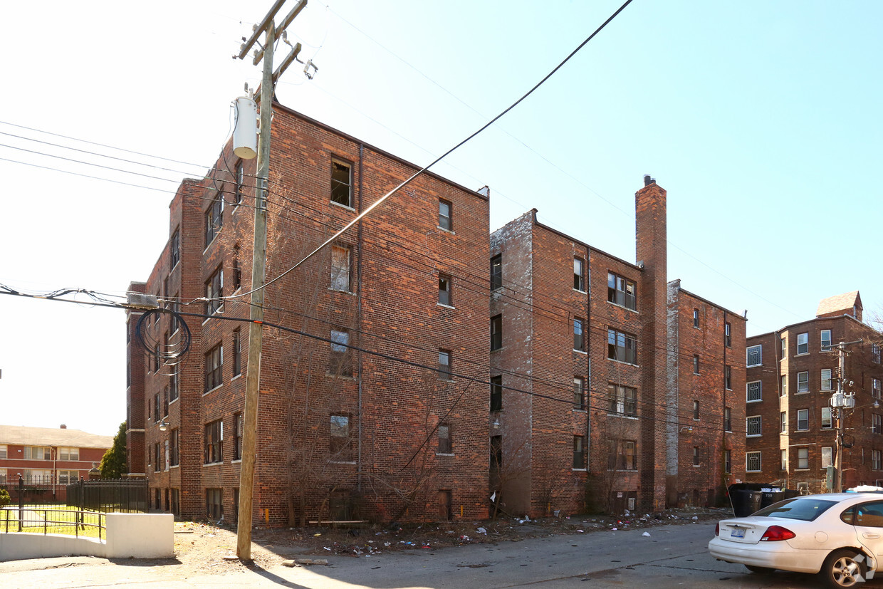 Foto del edificio - Cumberland Manor Apartments