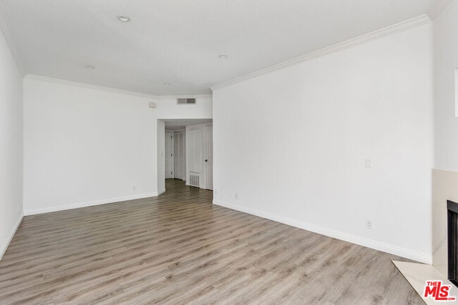 Foto del edificio - 9800 Vidor Dr