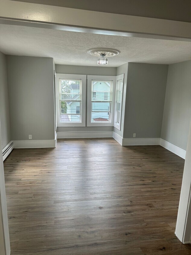Foto principal - 182 Pine St