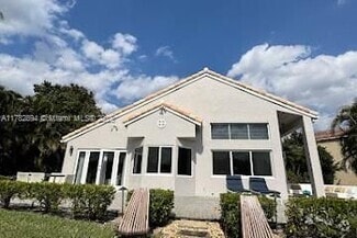 Building Photo - 1400 Seabay Rd