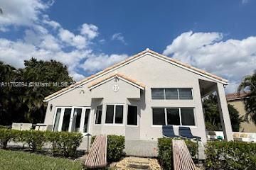 Foto principal - 1400 Seabay Rd