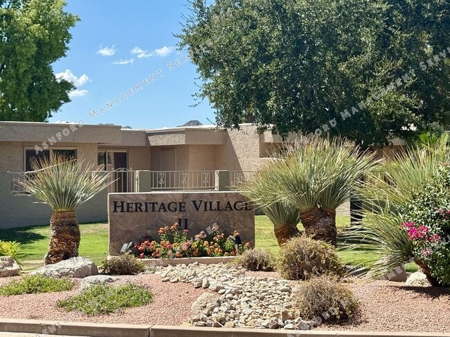 Foto del edificio - 3 BEDROOM 2 BATHROOM HOME RIGHT ON McCORMI...
