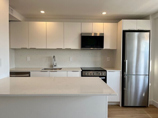 Photo du bâtiment - 99 Tyndall Ave