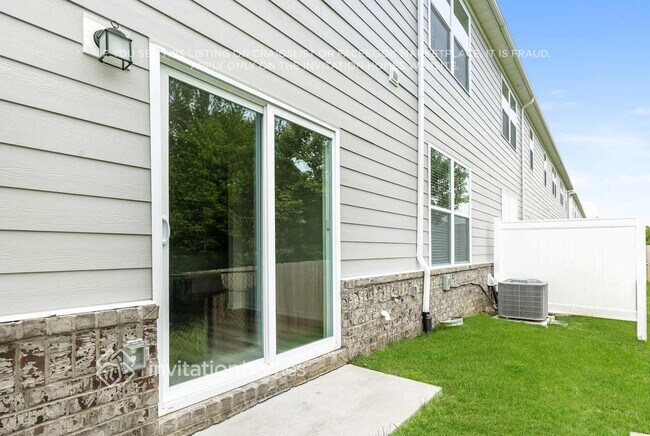 Foto del edificio - 1040 Legacy Ct