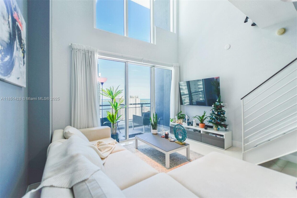 Foto principal - 60 SW 13th St