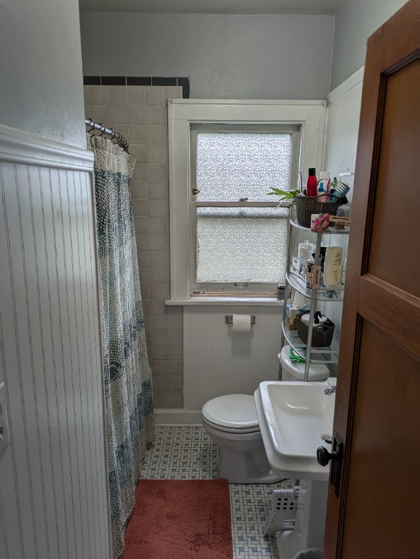 Building Photo - 2370 N 59th St