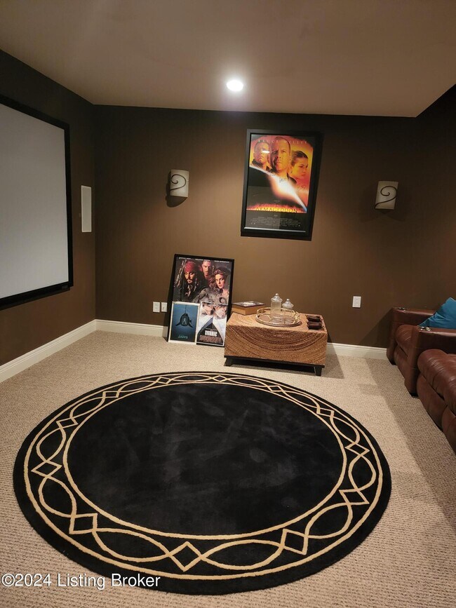 Foto del edificio - 9500 Hayden Creek Ct