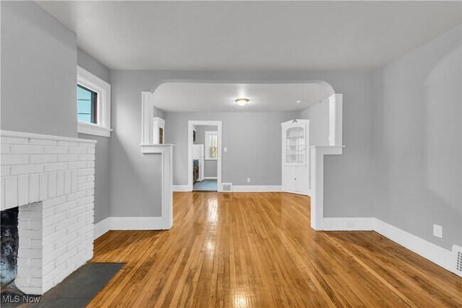 Foto del edificio - 3605 Randolph Rd